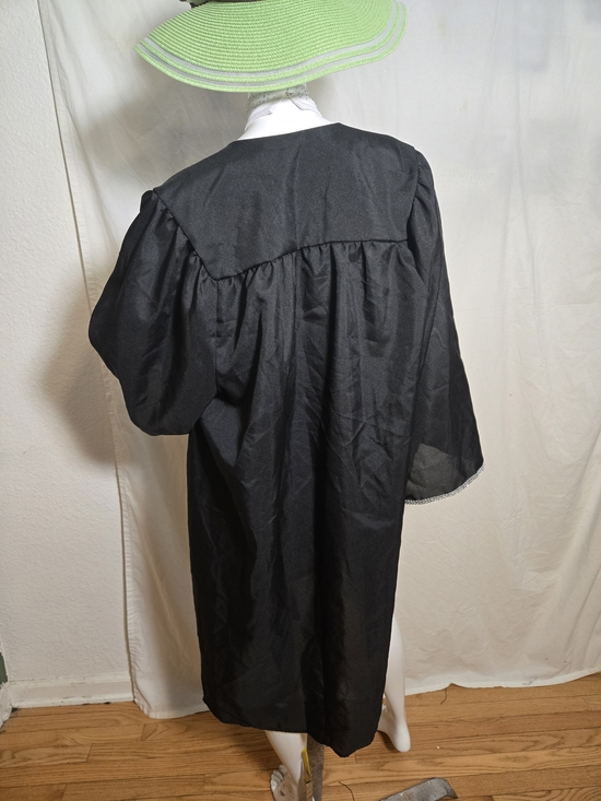 Gradois Black Graduation Gown,with Bling!! - Picture 5 of 6